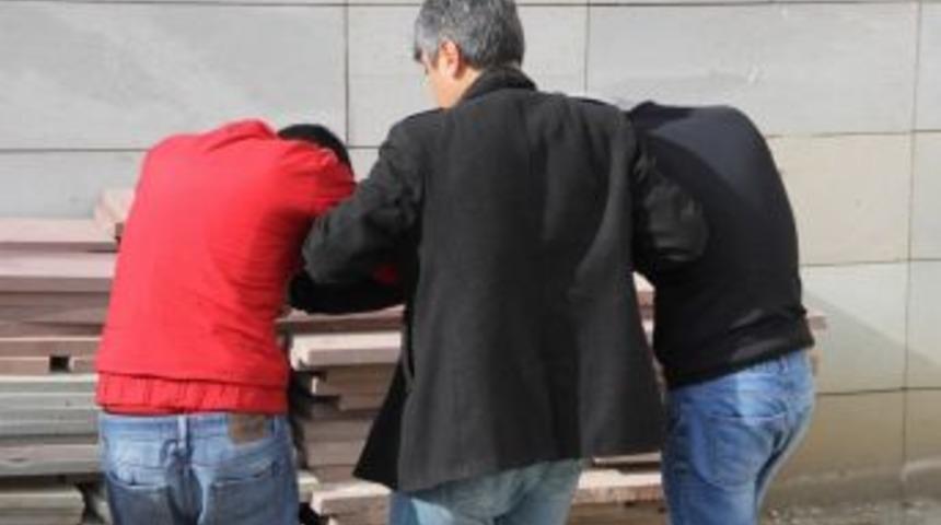 Marketlerden İ&ccedil;ki &Ccedil;alan 2 Kişi Tutuklandı