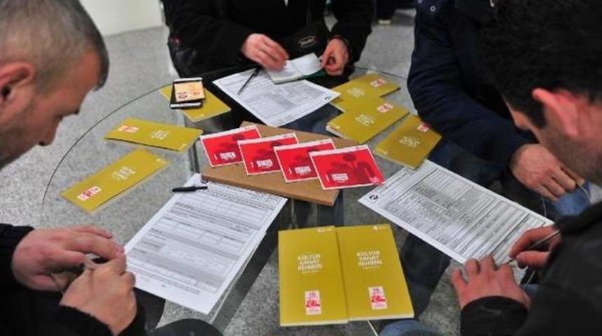 &Uuml;mraniye Belediyesi Işsizlik Sorununa &Ccedil;&ouml;z&uuml;m Arıyor