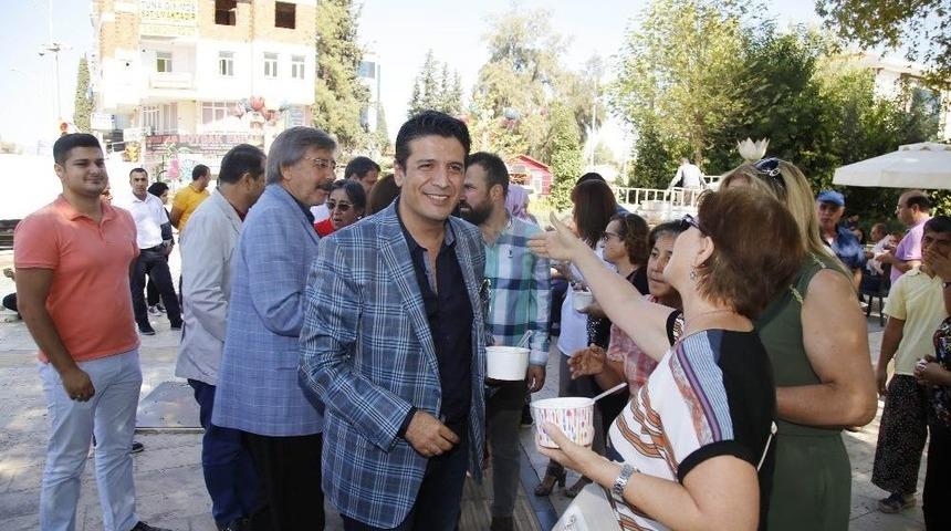 Başkan Gen&ccedil;, Aşure İkramına Katıldı