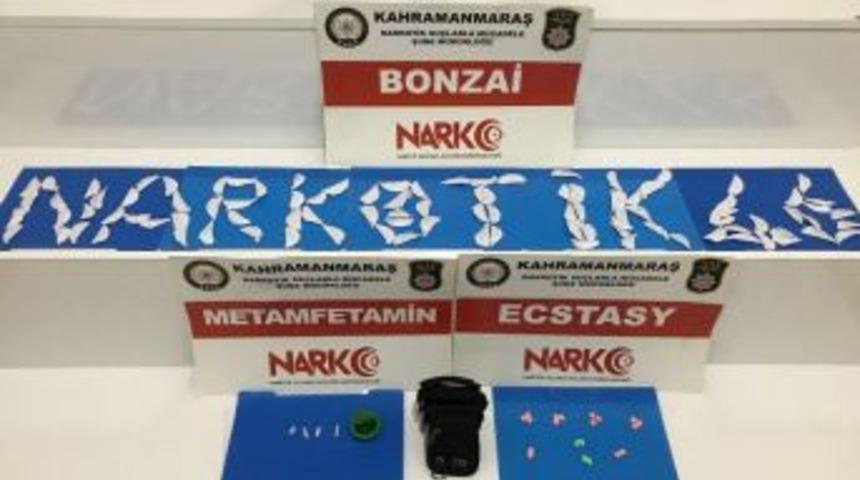 Parkta Uyuşturucu Satışı Yapan 1 Kişi Yakalandı