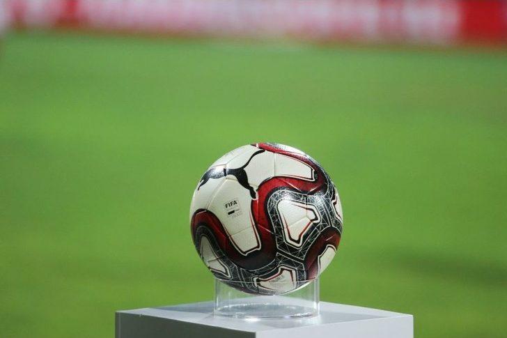 Spor Toto 1. Lig: Kardemir Karabükspor: - Adana Demirspor: 1 (ilk Yarı) G2