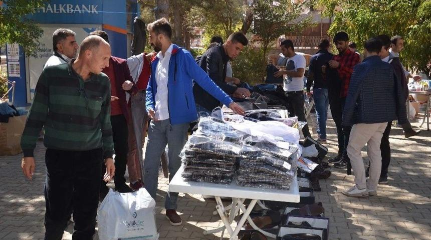 Muş’ta Eğitim Yararına Kermes Düzenlendi