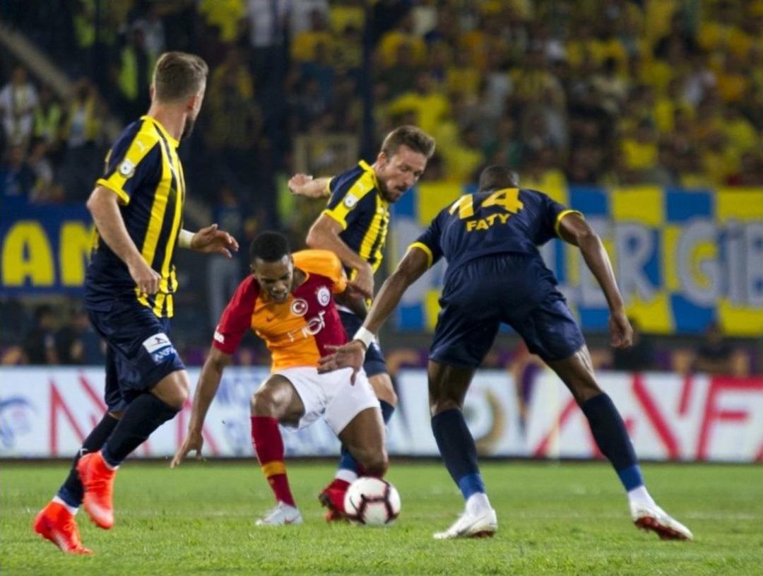 Spor Toto S&uuml;per Lig: Mke Ankarag&uuml;c&uuml;: 1 - Galatasaray: 2 (ilk Yarı)