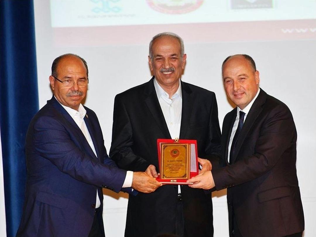 Yazgan: &ldquo;hayatımın En B&uuml;y&uuml;k &Ouml;d&uuml;l&uuml;n&uuml; Cumhurbaşkanımız Şiirimizi Okuyunca Aldım&rdquo;