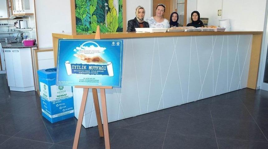 Meram Kadın Meclisinden İyilik Mutfağı