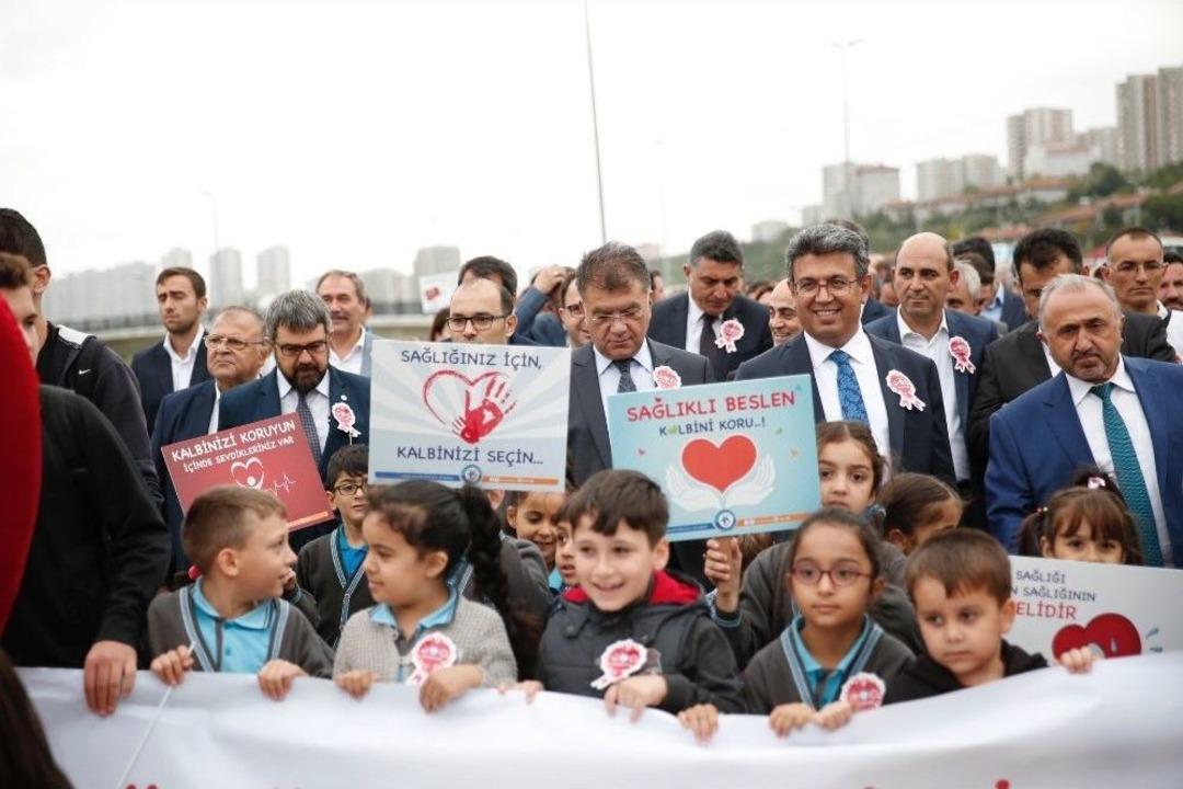 K&uuml;&ccedil;&uuml;k&ccedil;ekmeceliler Kalp Sağlığına Dikkat &Ccedil;ekmek İ&ccedil;in Y&uuml;r&uuml;d&uuml;