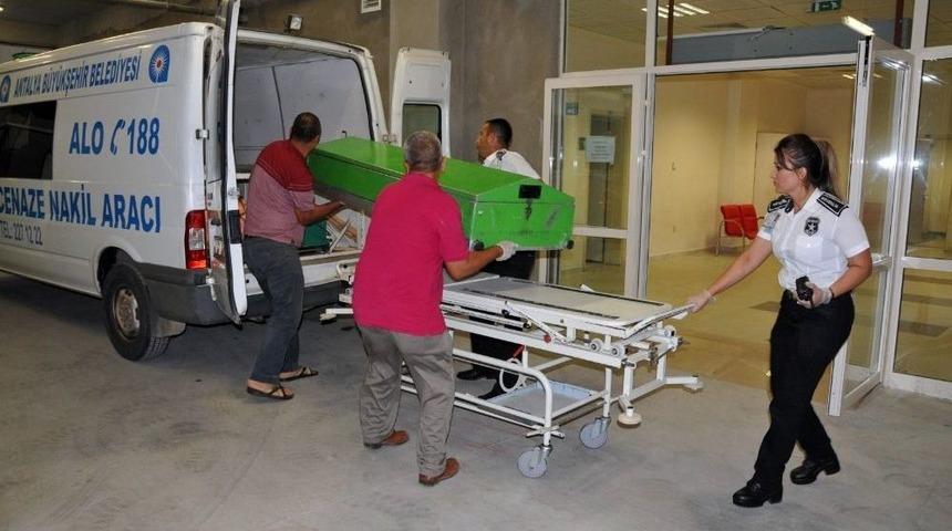 Yurtta Merdivenden D&uuml;şen &Ouml;ğrenci, 5 G&uuml;n Sonra Hastanede &Ouml;ld&uuml;