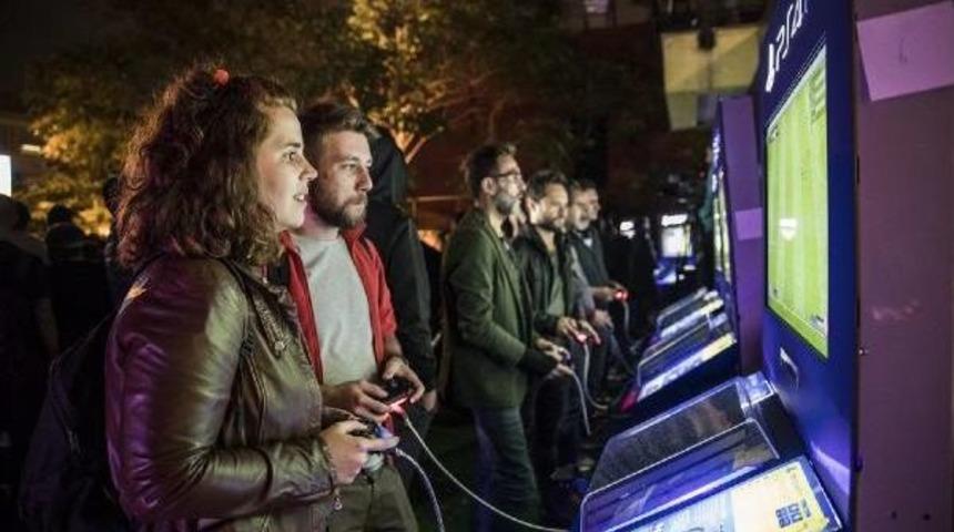 Fıfa 18 Lansmanı D&r Etiler&rsquo;De Ger&ccedil;ekleşti