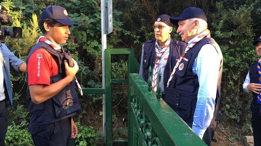 Başkan Uysal 15 &Uuml;lkeden Gelen İzcilerle Kampta Buluştu