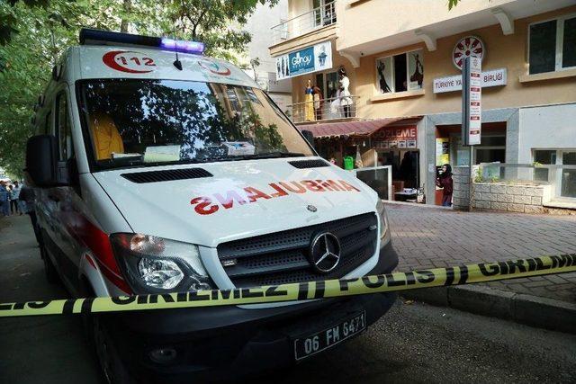 Husumetli Olduğu Şahsı Vurup, Olay Yerinde Polisi Bekledi