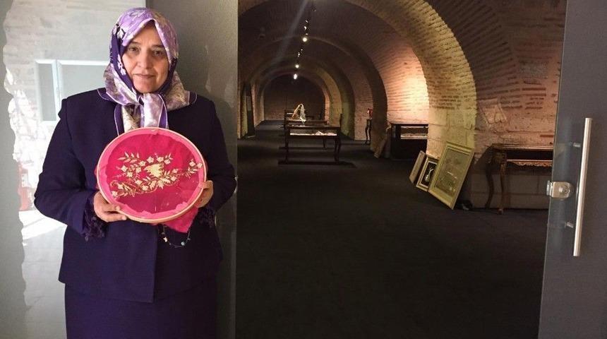 Türk Kadınlarının Nakışları 2’nci Elizabeth’in Sarayını Süslüyor