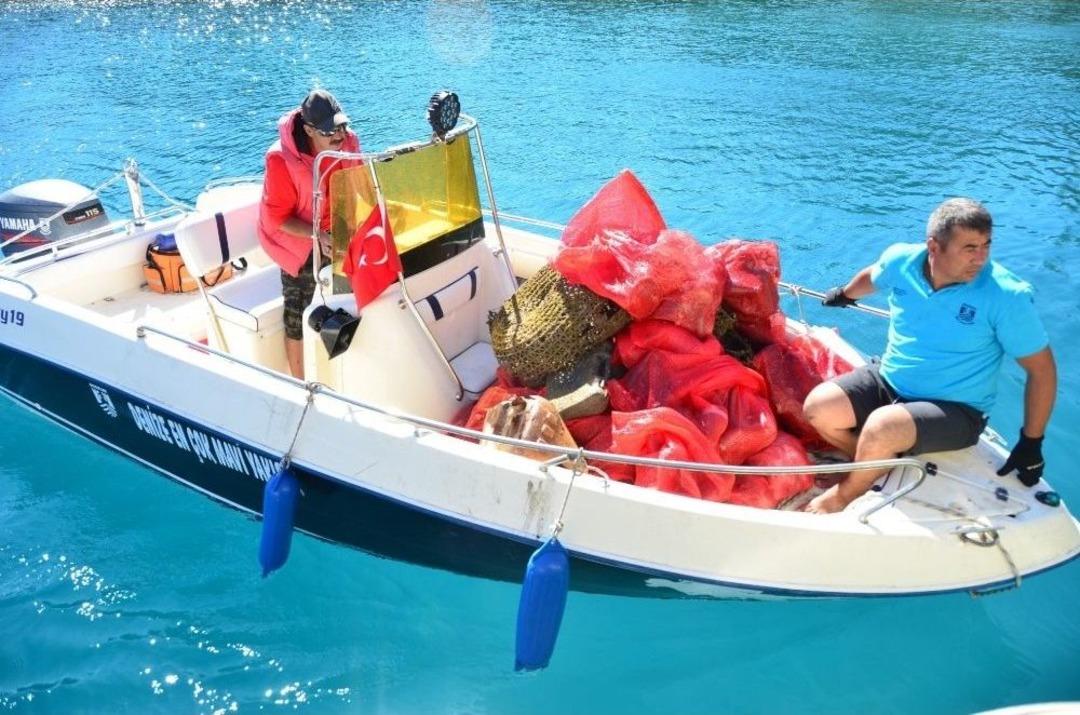 Deniz Dibi Temizliği &Ccedil;atı Koyu&rsquo;nda Devam Etti