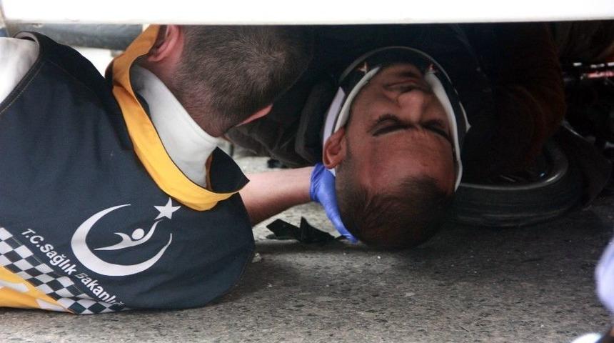 Motosikletlinin Kaza Anı Kamerada