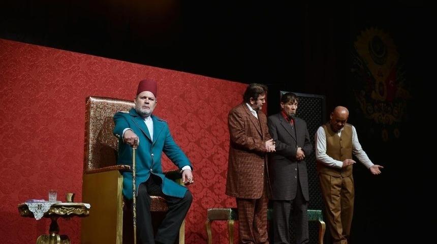 &lsquo;abd&uuml;lhamid Han&rsquo; Son Kez Seyirciyle Buluştu