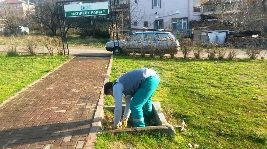 İzmit Belediyesi Parkalarda Bakım Yapıyor