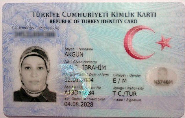 Kimliğine Annesinin Fotoğrafı Basılan Çocuk, Sınava Girebilecek