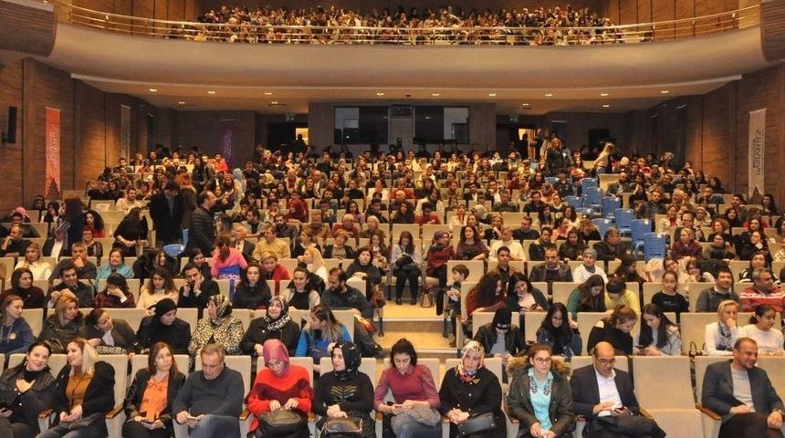 &ldquo;intiharın Genel Provası&rdquo; Adlı Tiyatro Oyunu Sahnelendi