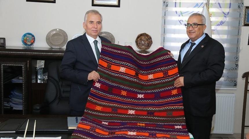 Hayri Dev İsmi Kültür Merkezinde Yaşatılacak