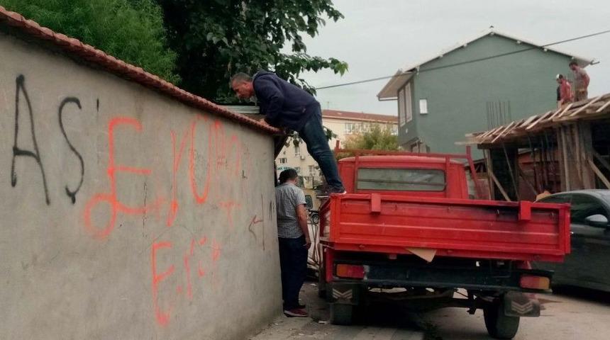 Evin Bacasından, Çatısından Ve Eletrik Trafosundan Uyuşturucu Çıktı