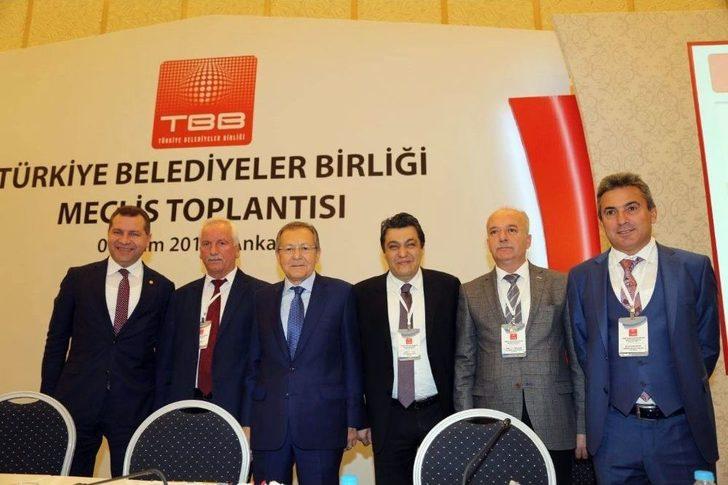 Uğur İstifa İddialarını Yalanladı G3