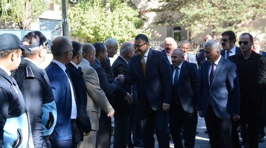 Vali Harun Sarıfakıoğulları Şebinkarahisar İlçesinde İncelemelerde Bulundu