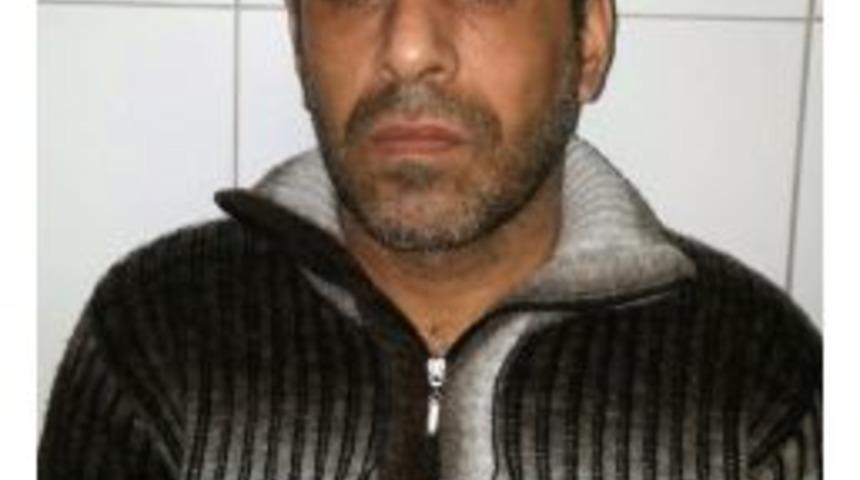 Cinsel Saldırıdan Aranıyordu Eşini G&ouml;rmeye Gelince Yakalandı