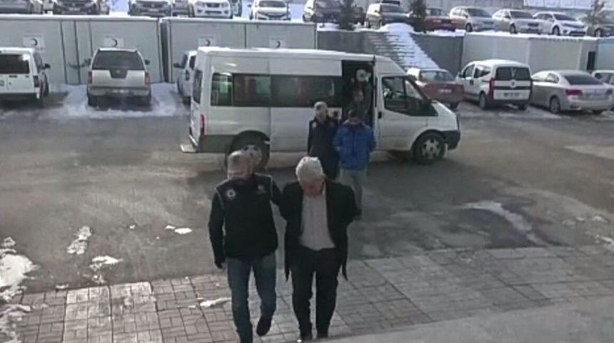 Van&rsquo;da Sosyal Medya Operasyonu: 6 G&ouml;zaltı