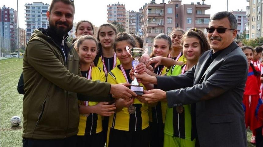 Yıldız Kızlar Futbol İl Birinciliği Tamamlandı