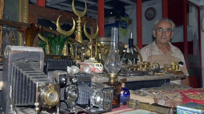 Koleksiyonerlerin Gözdesi Burdur’daki Pazar Mezatı