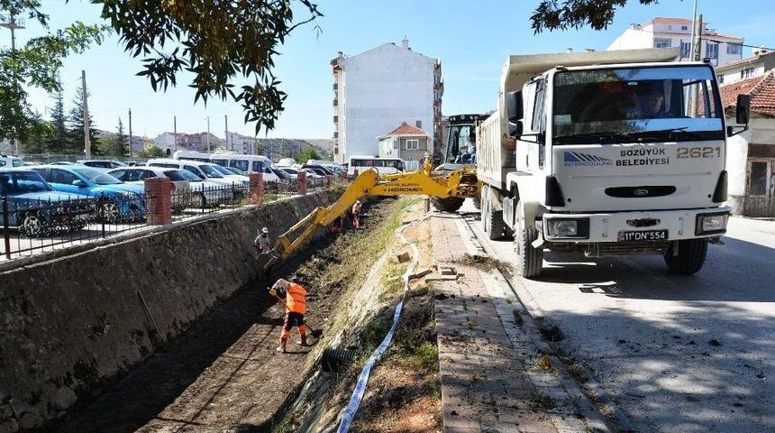 &Ccedil;olak İbrahim Bey Caddesi&rsquo;ndeki Kanal Temizliği Tamamlandı