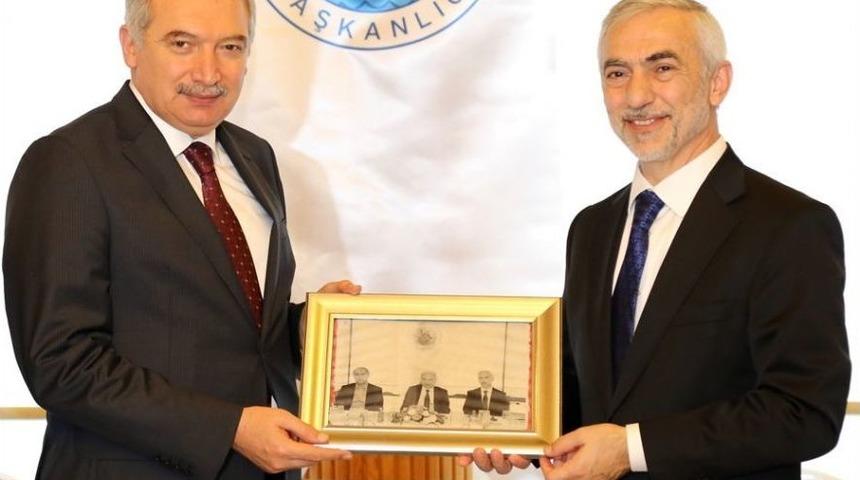 İbb Başkanı Uysal, Kağıthane&rsquo;de İncelemelerde Bulundu