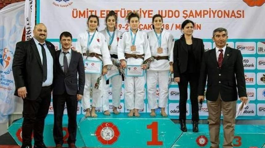 Judo&rsquo;da Zirvenin Adı Kağıtspor