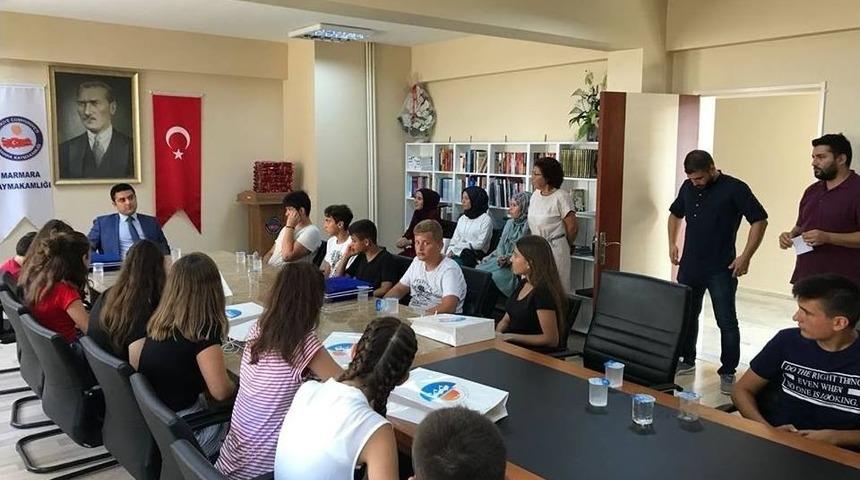 Kaymakam Tunç’tan Lgs’de Başarı Gösteren Öğrencilere Ödül