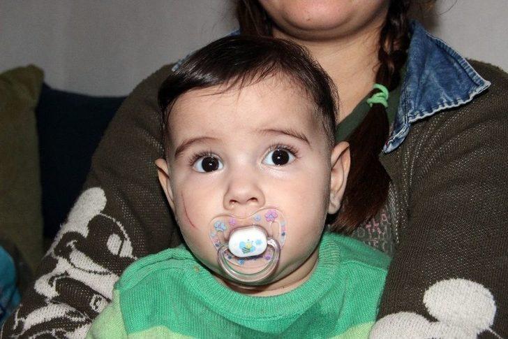 İlk Eşi Kazada, İkincisi Zatürreden Ölen Adam Evi Yanınca Çocuklarıyla Ortada Kaldı G3