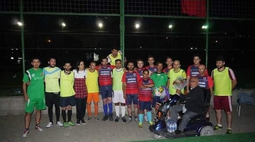 Fabrika &Ccedil;alışanları İle Engelliler Dostluk Ma&ccedil;ında Buluştu