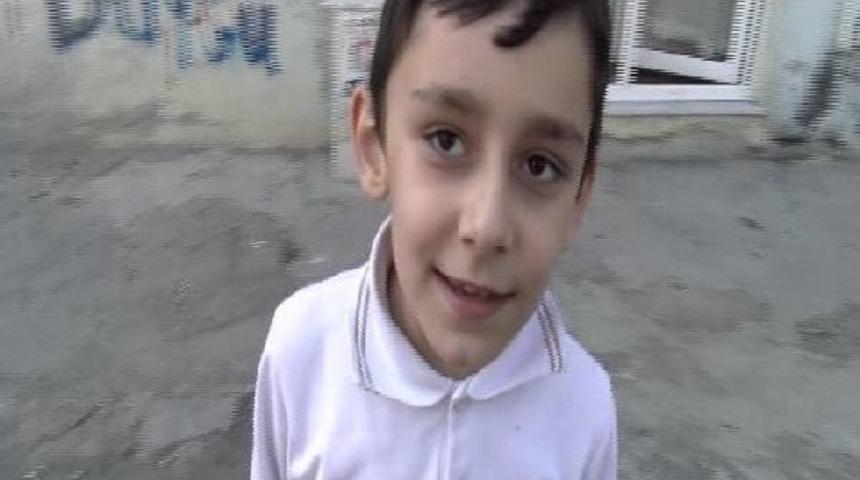 Kamyon &Ccedil;ocuk Odasına Daldı