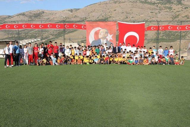 Yahyalı’da Yaz Spor Okulları Sona Erdi