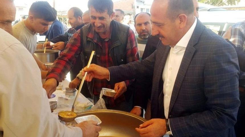 G&ouml;lbaşı Kontrol Noktasında Aşure Dağıtıldı