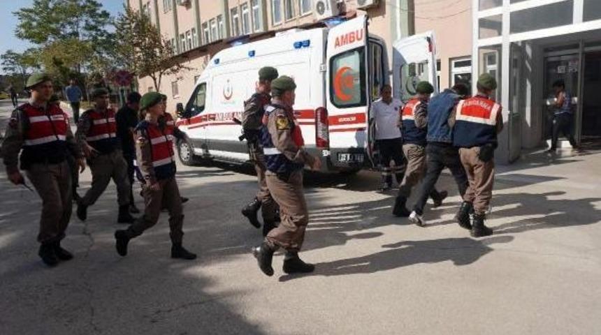 G&ouml;&ccedil;men Ka&ccedil;ak&ccedil;ılığı Ş&uuml;phelileri Adli Kontrol Şartıyla Serbest Kaldı