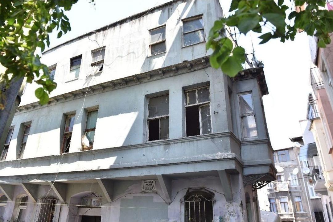 Beyoğlu&rsquo;nda O G&ouml;r&uuml;nt&uuml;ler Artık Tarih Olacak