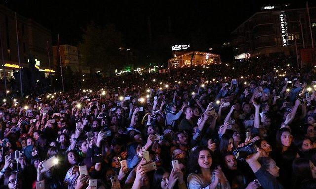 Emre Aydın Karabüklü Hayranlarını Coşturdu