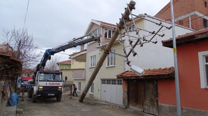 Hisarcık&rsquo;ta G&ouml;r&uuml;nt&uuml; Kirliliği Ortadan Kaldırılıyor