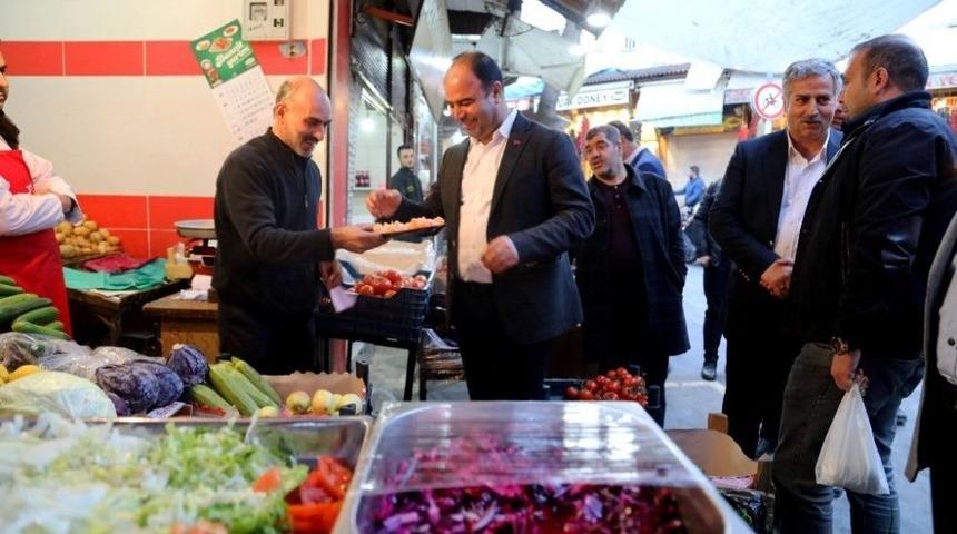 &Ccedil;ift&ccedil;i,kapalı &Ccedil;arşı Esnafını Ziyaret Etti