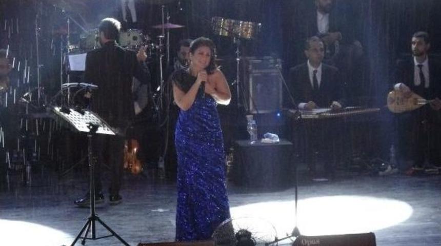 Sibel Can, Sevgisi Yağmur Dinlemedi