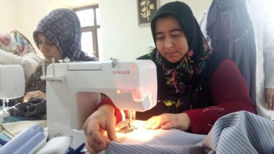 &rsquo;&ccedil;&ouml;p&rsquo; Diye Ayıran Kumaşlar İhtiya&ccedil; Sahipleri İ&ccedil;in Yastık Ve Nevresime D&ouml;n&uuml;ş&uuml;yor