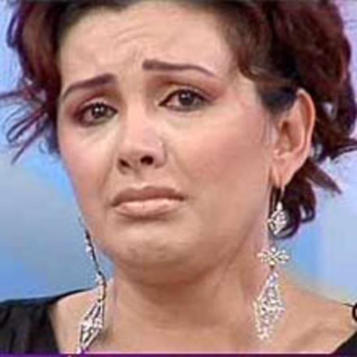 Esra Ceyhan Evliliğini Bitirdi