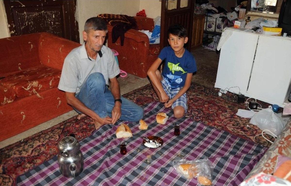 Kredi Kartı Borcu Y&uuml;z&uuml;nden Ailesi Dağıldı