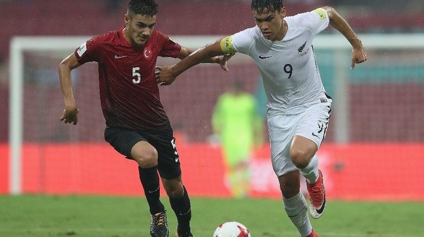 Milliler, D&uuml;nya Kupası&rsquo;na Beraberlikle Başladı