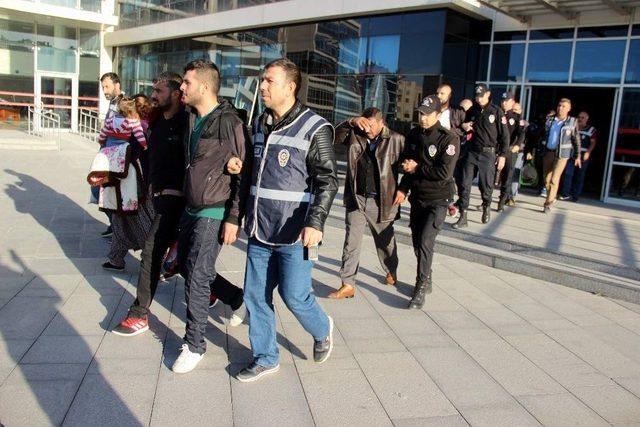 Kayseri’de Aranan Şahıslara Operasyon: 25 Gözaltı