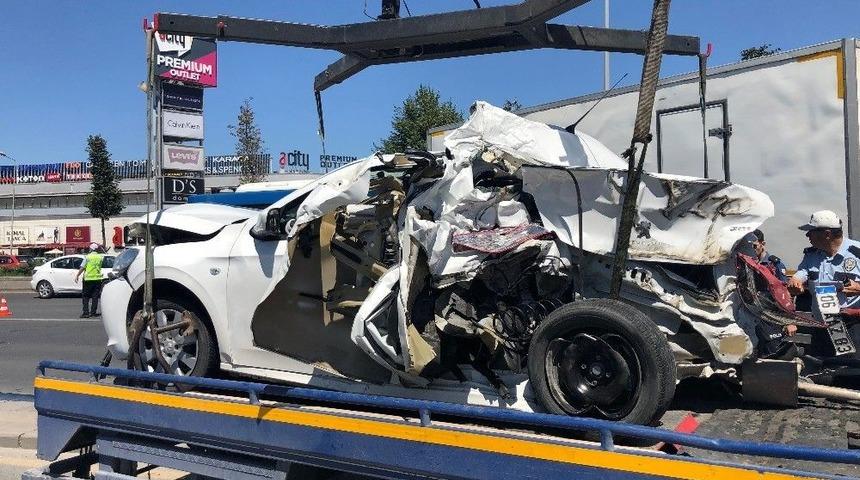 Başkent&rsquo;te 6 Ara&ccedil; Birbirine Girdi: 3 Yaralı